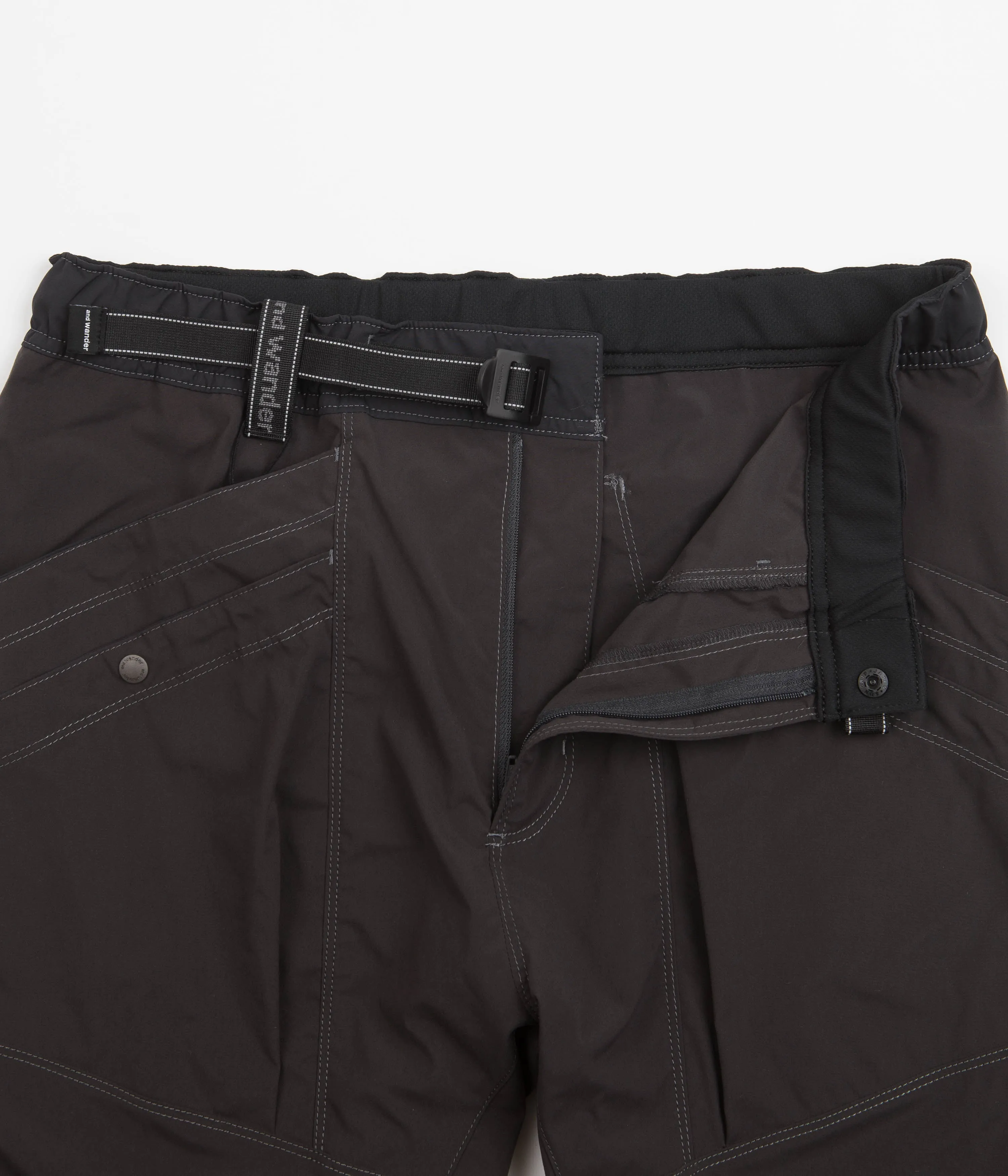 and wander Pocket Stretch Pants - Charcoal